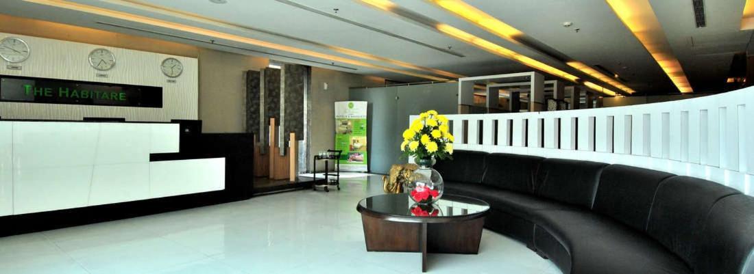 The Habitare Gurgaon Hotel Екстериор снимка