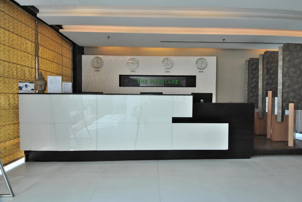 The Habitare Gurgaon Hotel Екстериор снимка