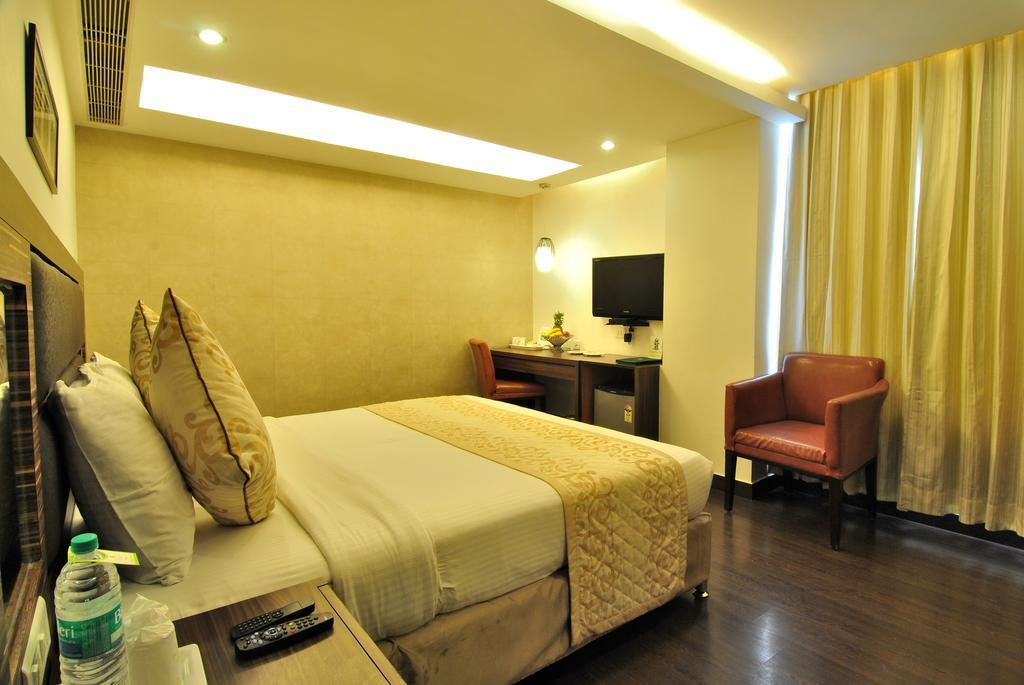 The Habitare Gurgaon Hotel Екстериор снимка