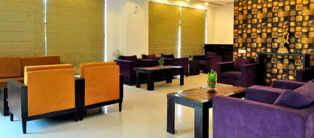 The Habitare Gurgaon Hotel Екстериор снимка
